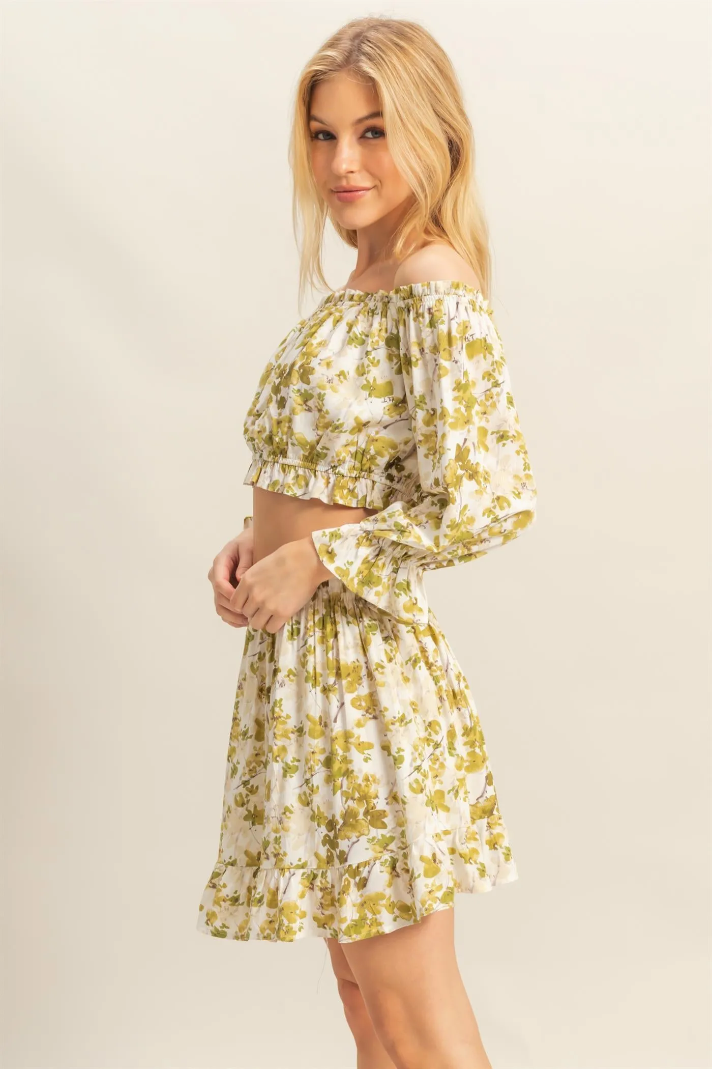 HF25A183-SET-Floral Print Top And Skirts Set