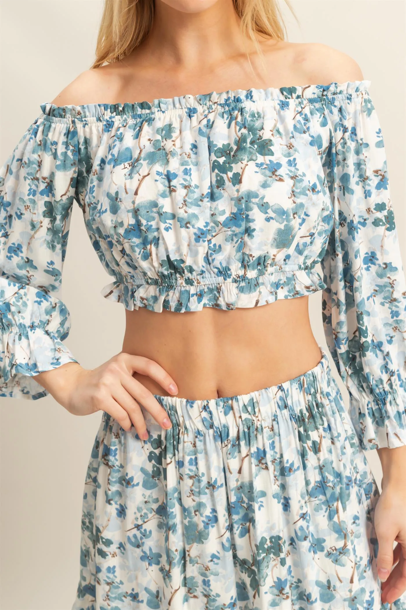 HF25A183-SET-Floral Print Top And Skirts Set