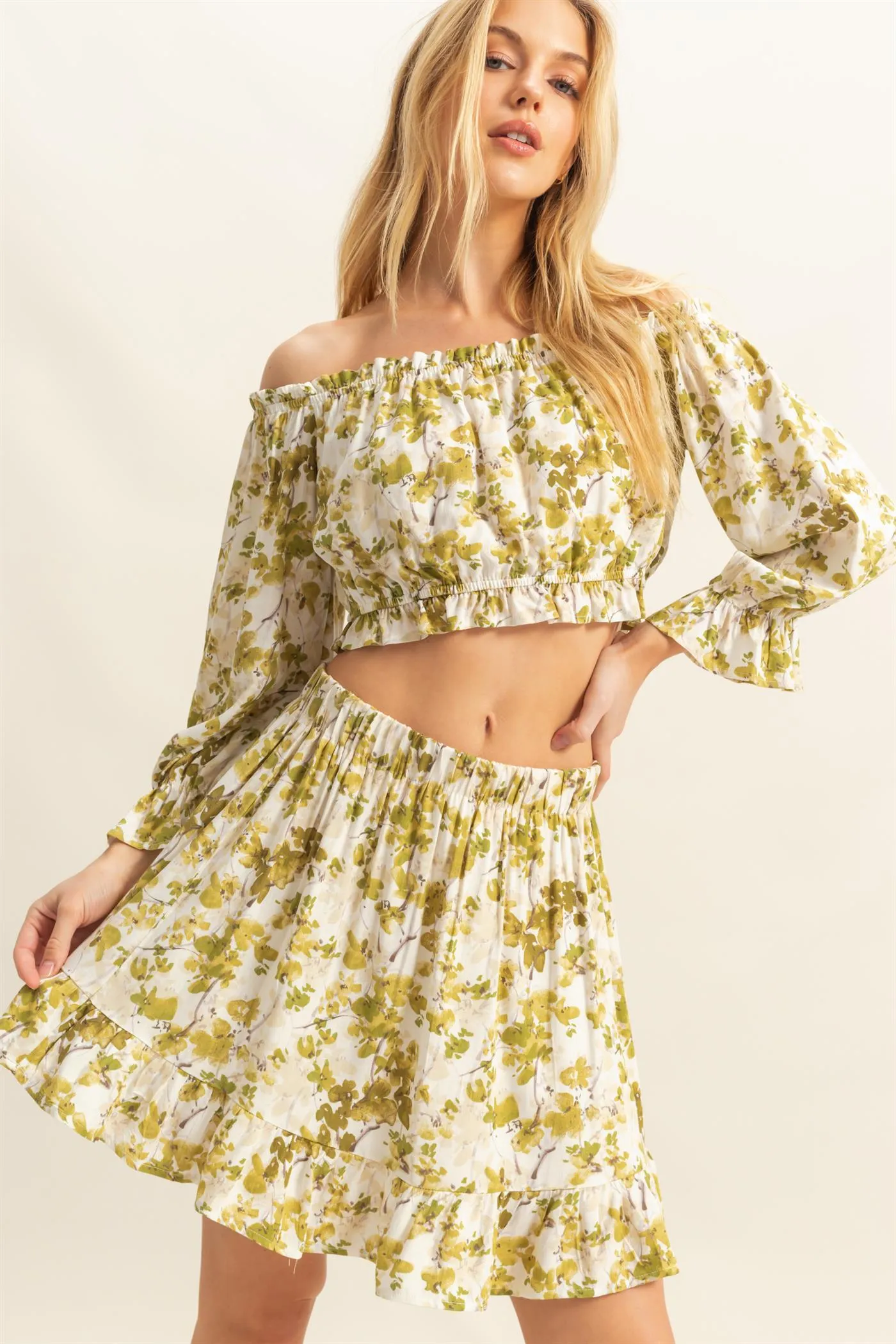 HF25A183-SET-Floral Print Top And Skirts Set