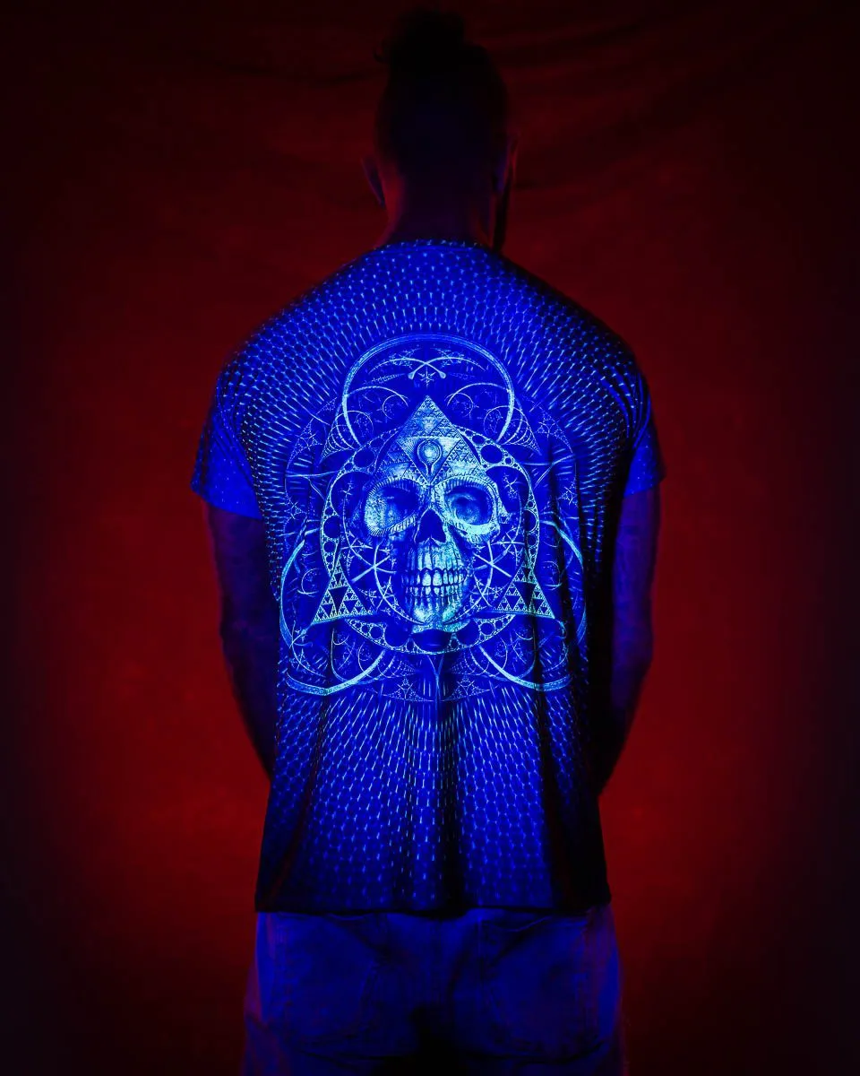 Mens Rave Shirt | Psy Clothing | Sacred Geomery Shirt | Fractal Shirt | Sierpenski Skull (TS)