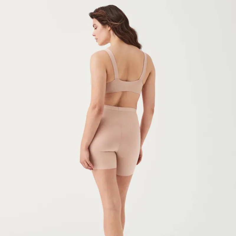 Spanx Invisible Shaping Girlshort