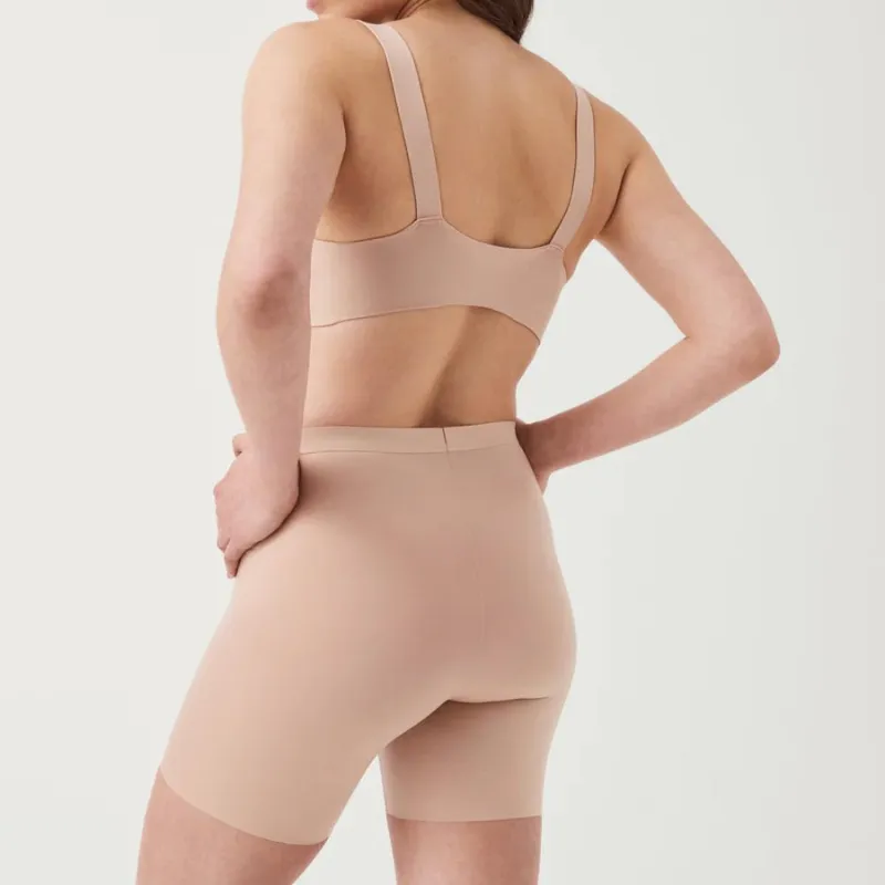 Spanx Invisible Shaping Girlshort